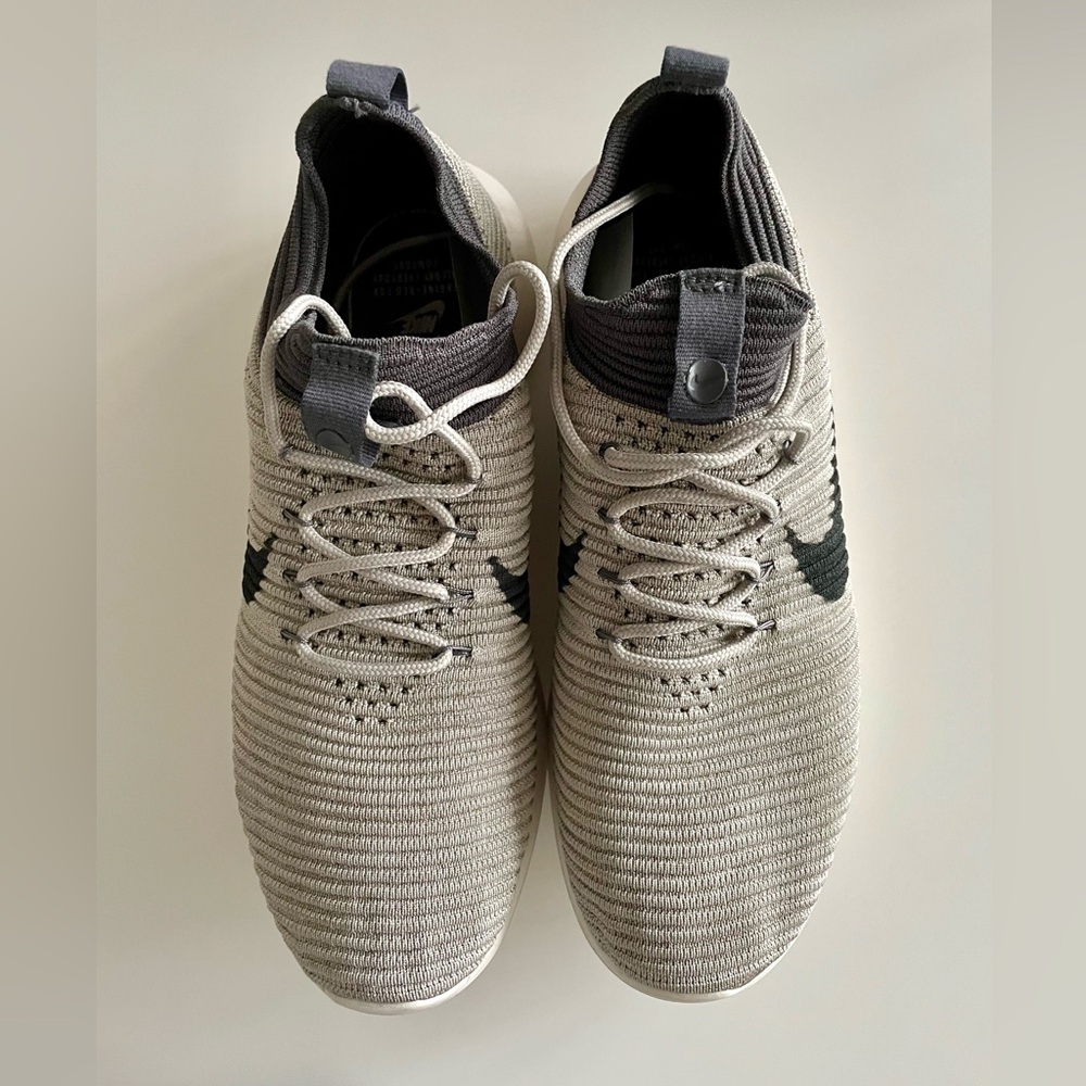 Nike Gray Knit Sneakers